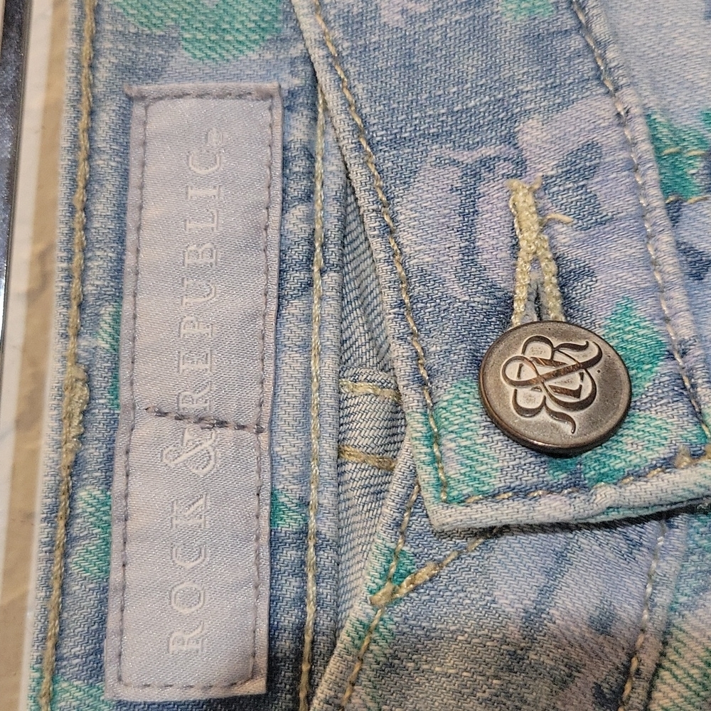 ROCK & REPUBLIC Girls 8 Skull Dloral Print Jeans - Picture 6 of 8